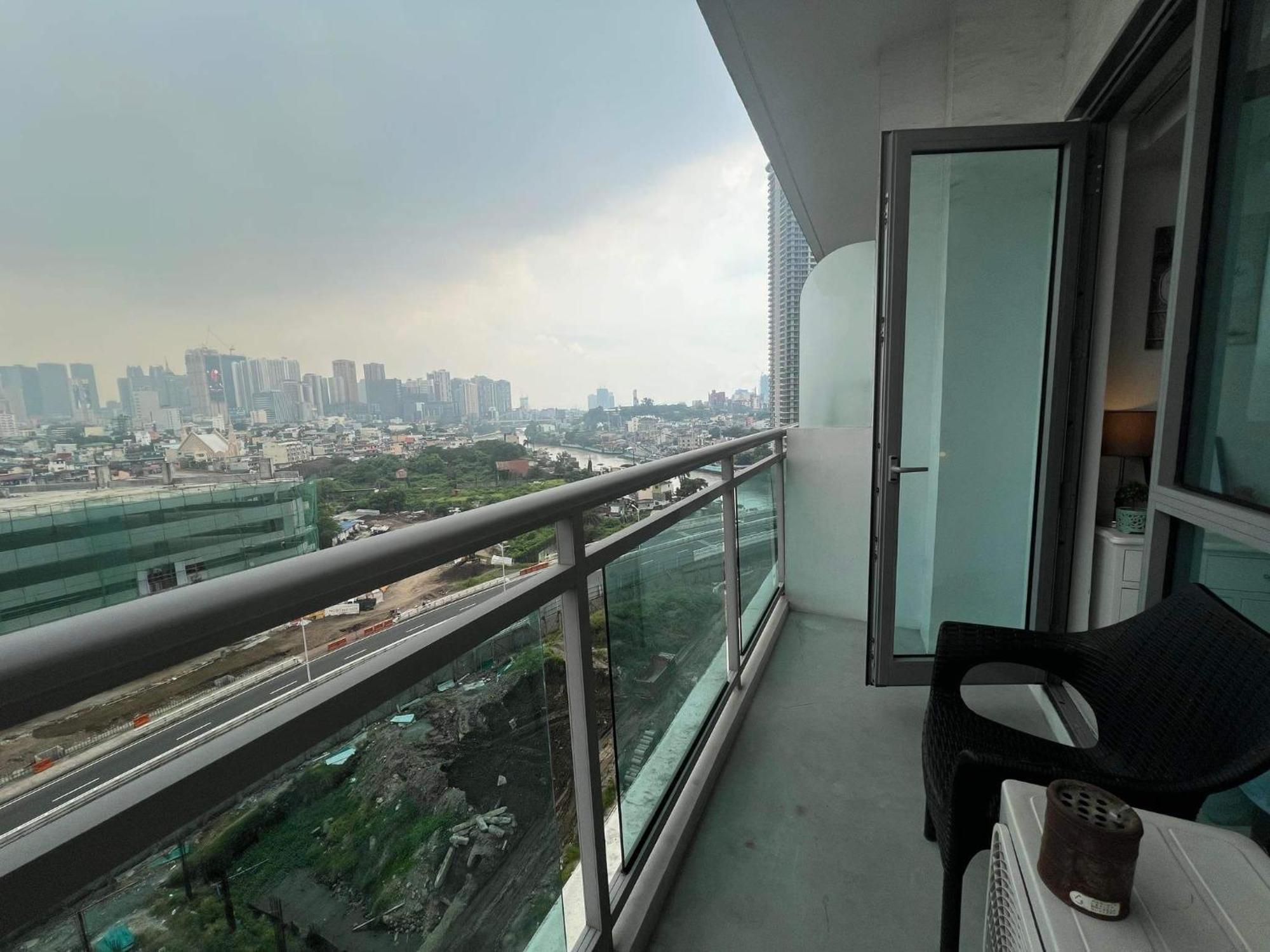Sakura Apartment Манила Екстериор снимка